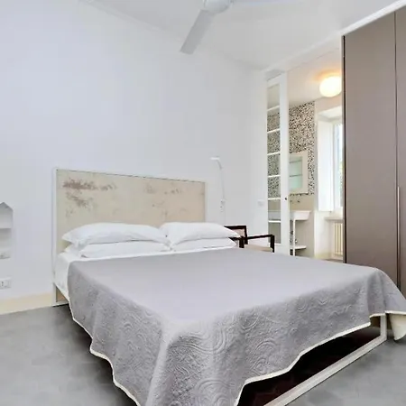 Monti Halldis * Řím